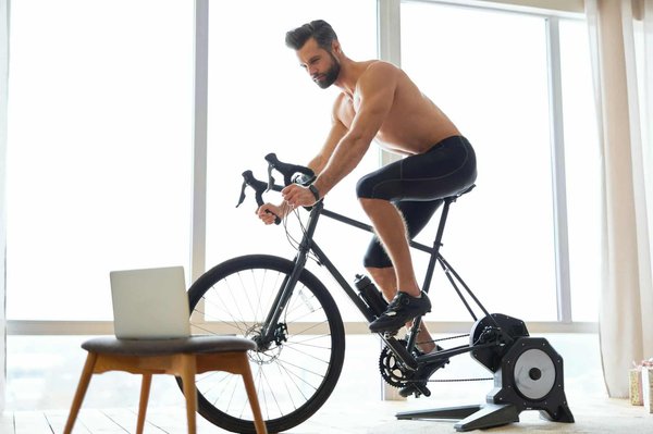 Le home trainer : le meilleur outil d'entraînement pour les cyclistes