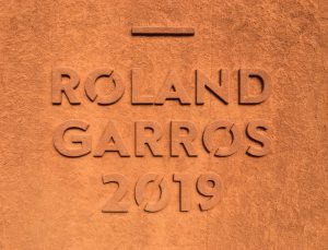 Roland Garros embossed text